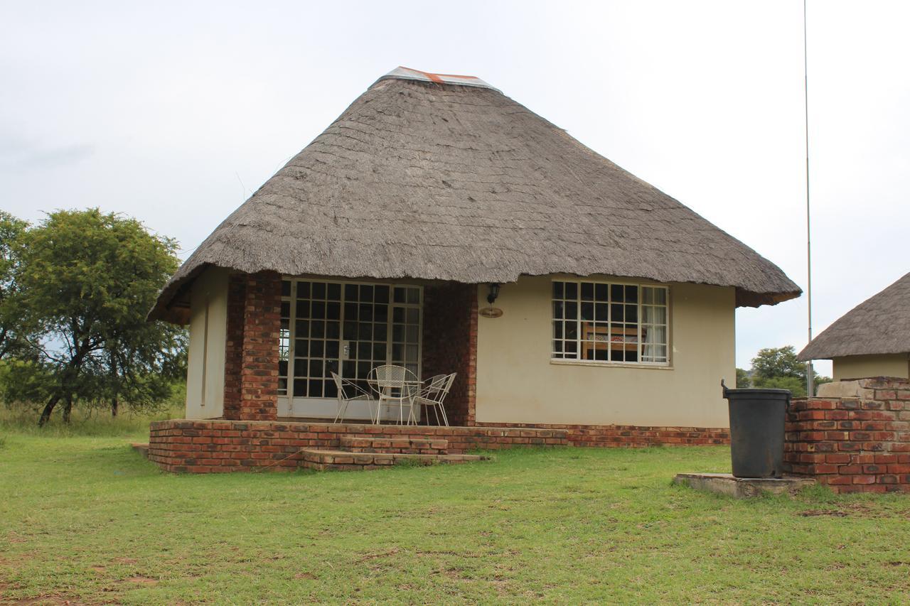 Smilin Thru Resort Parys Exterior photo
