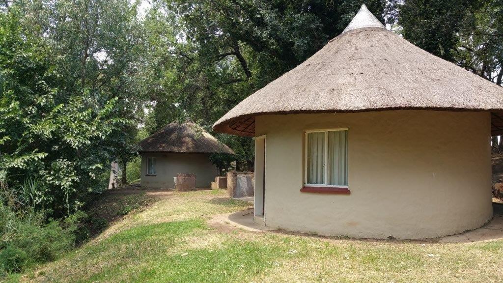 Smilin Thru Resort Parys Exterior photo